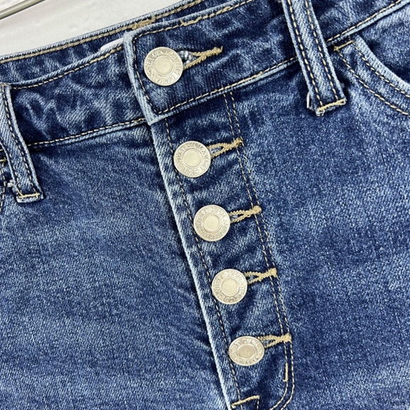 |•VERVET•| Exposed Button Fly Denim Distressed Stretch Shorts Size Medium (9) - Picture 5 of 11